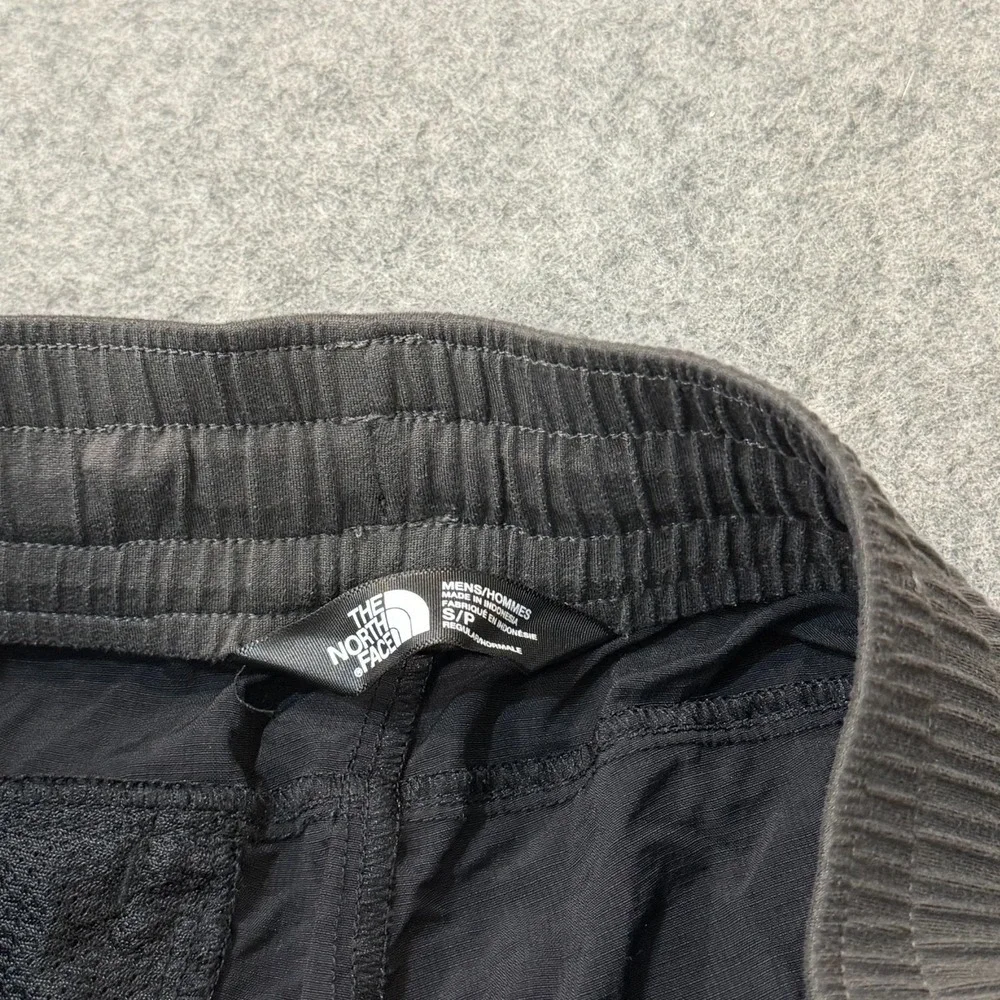 The North Face Charcoal Gray Black Activewear Running Shorts Men's Size Small